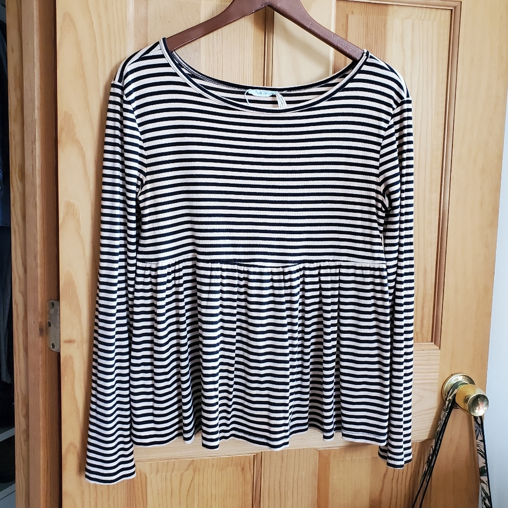Urban Outfitters Top